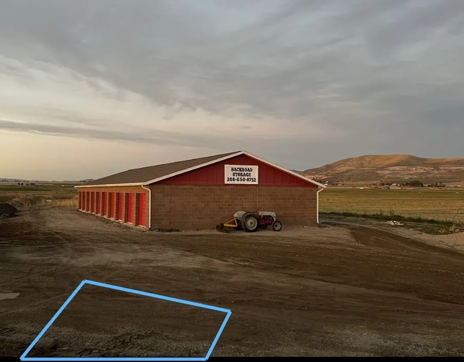 Outdoor parking space at Backroad Storage in Preston Idaho